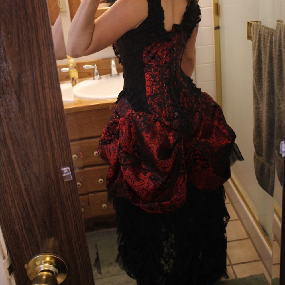 Burlesque Victorian renaissance dress from Burlesque only worn once! Size M/5/26